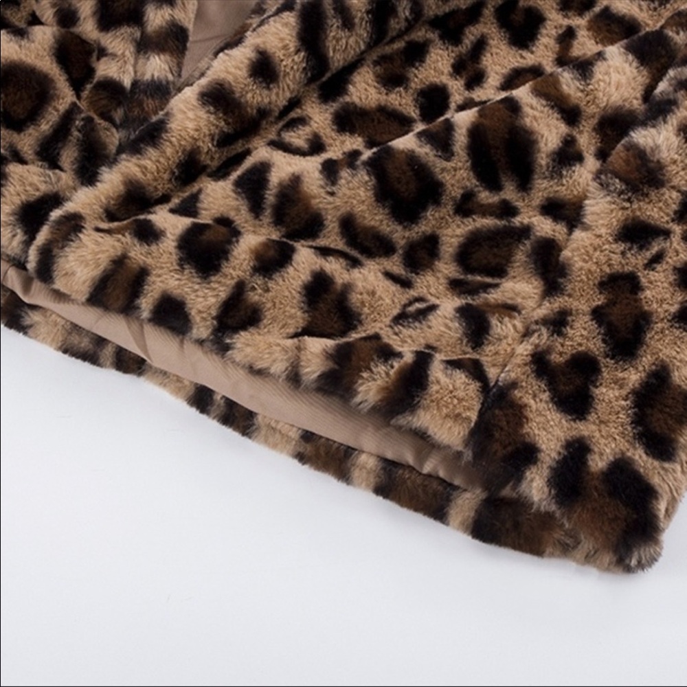 Women’s leopard faux fur coat - Picture 6 of 8